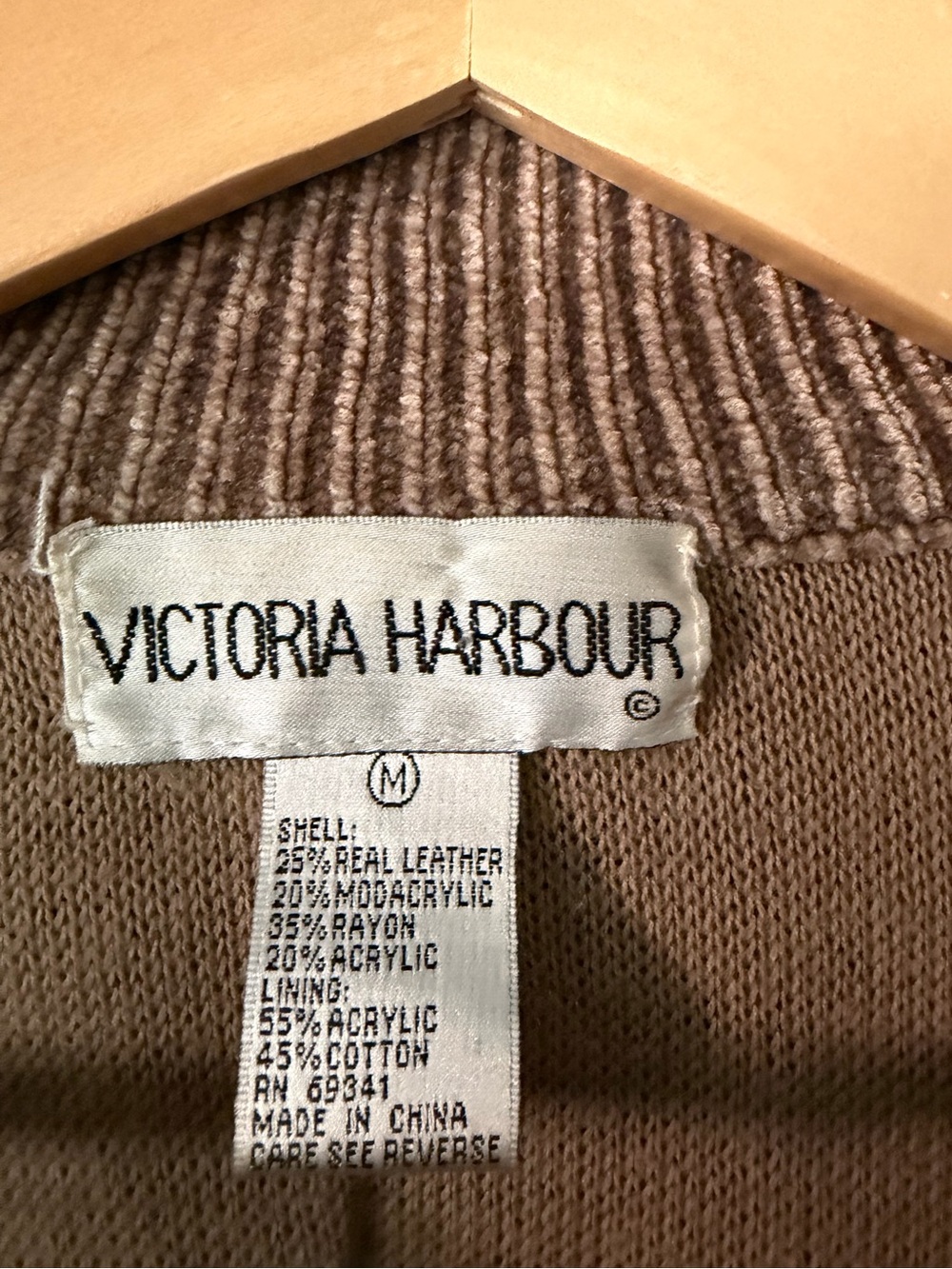Vtg Victoria Harbour leather & Faux Fur Panel Teddy Jacket in Taupe and brown - Picture 4 of 4